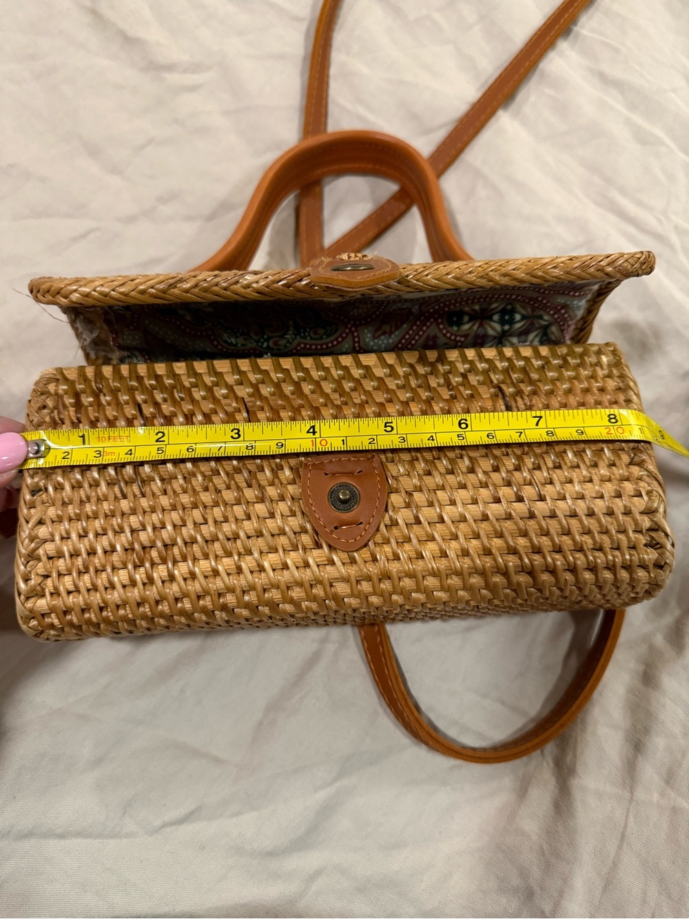 Woven Ratan Crossbody Bag with Tan Leather Trim and top handle - Picture 4 of 5